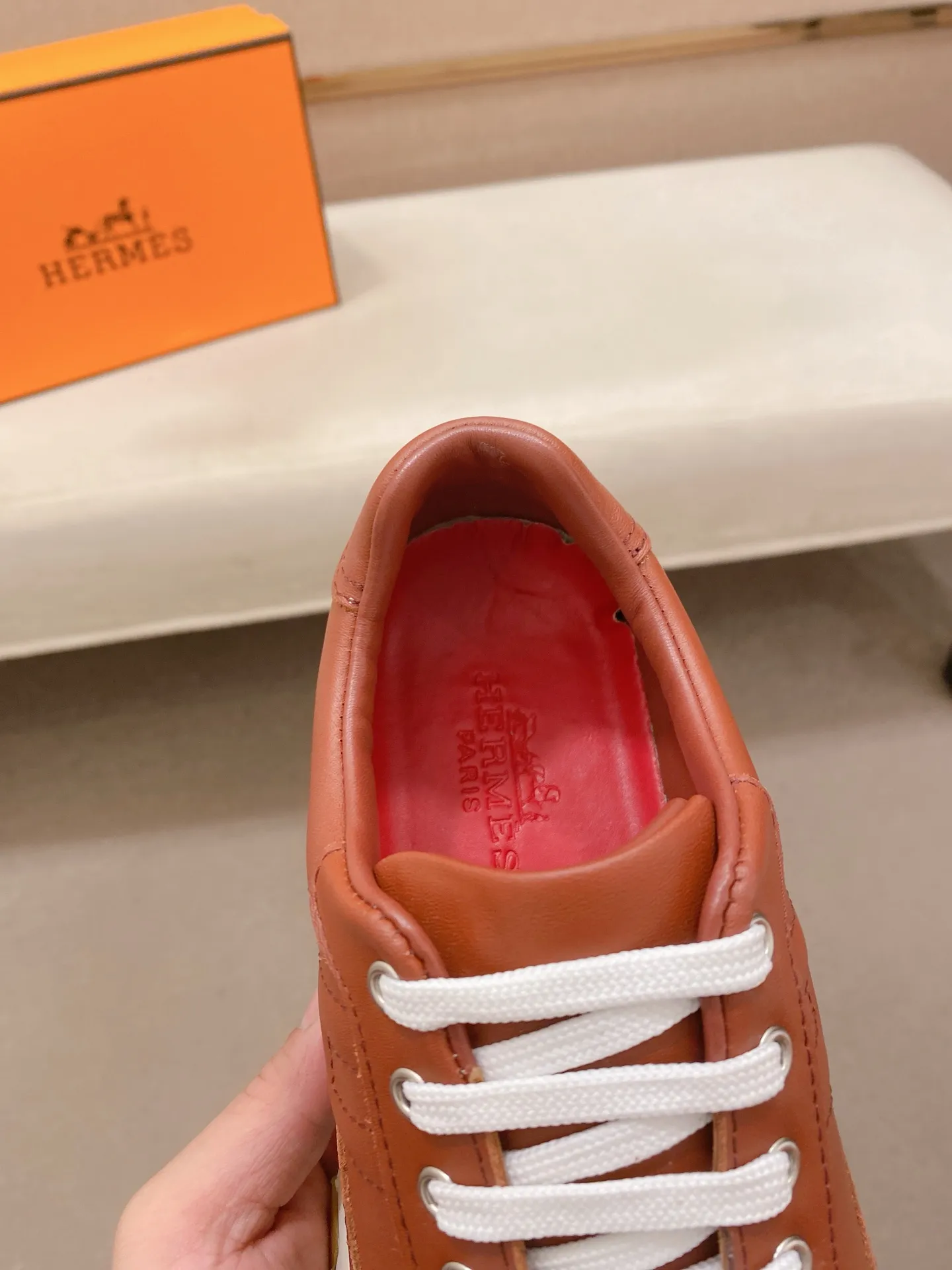 Ex-factory price: 500💰《HERMES》【Classic original single version】Hermès; top 🔝purchasing agent🔍🔍men's latest 🇺🇸sold simultaneously, original imported from Italy ▲▲first-layer cowhide ▲▲ (high-end, nobility and class) ) Exquisite workmanship (Italian 🇮🇹 imported water-dyed 🐂 cowhide lining) sole: original sole provided by the original factory, ⚠️exclusive double-layer activity·TPR·rubber·combined molded outsole; super comfortable·wear-resistant·non-slip·environmental protection The real thing is more beautiful when photographed in kind (high quality, following orders), you can come in and out at will * Number of yards: 38·39·40·41·42·43·44# (can be customized 45.)